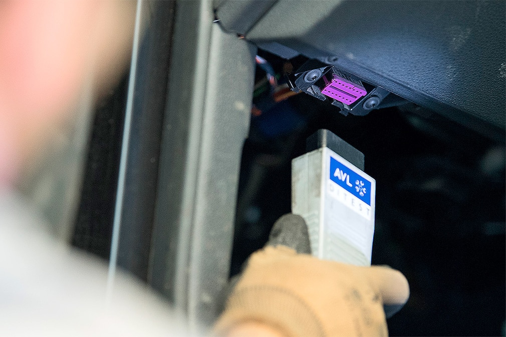 Fehlerspeicher auslesen mit OBD2-Adapter
