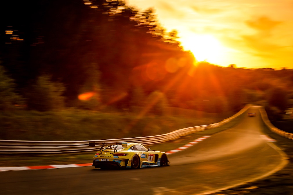 24h-n-rburgring-tagesbestzeit-f-r-den-bilstein-mercedes-amg-auto-bild