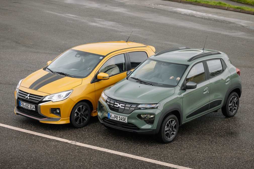 Dacia Spring Electric 45  Mitsubishi Space Star 1.2 Plus