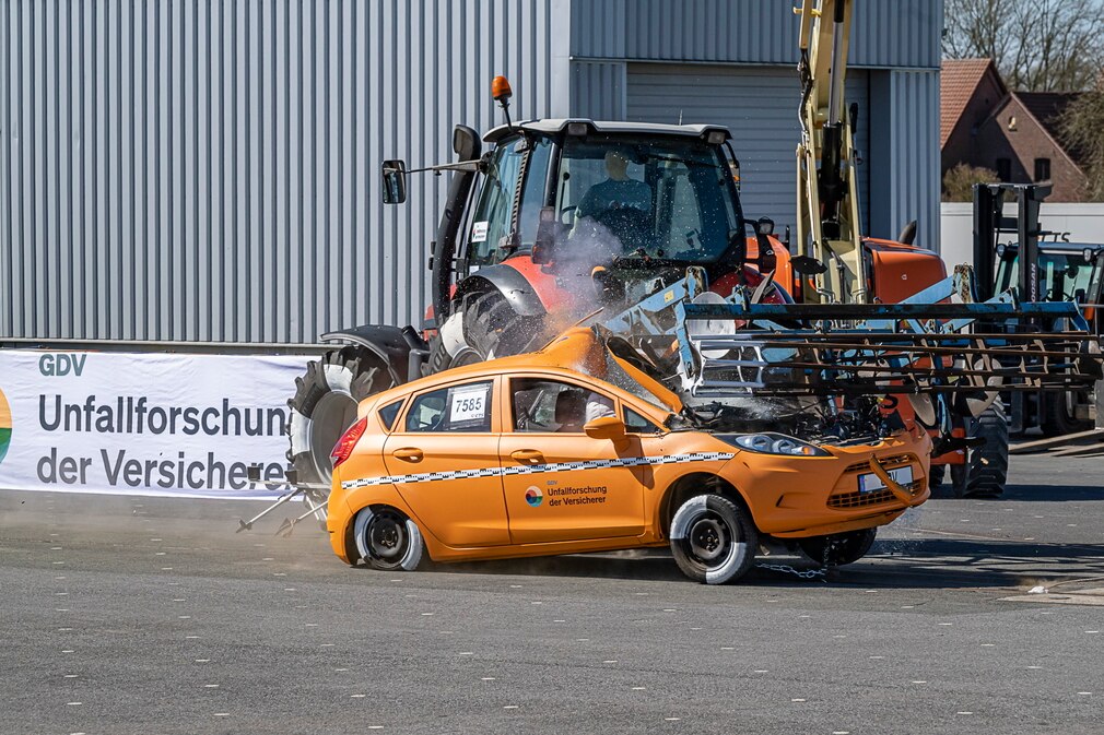 Autounfälle mit Erntemaschinen