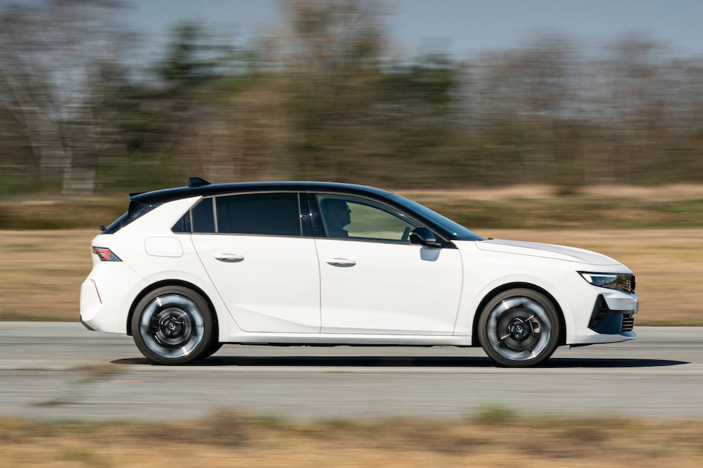 Opel Astra GSe