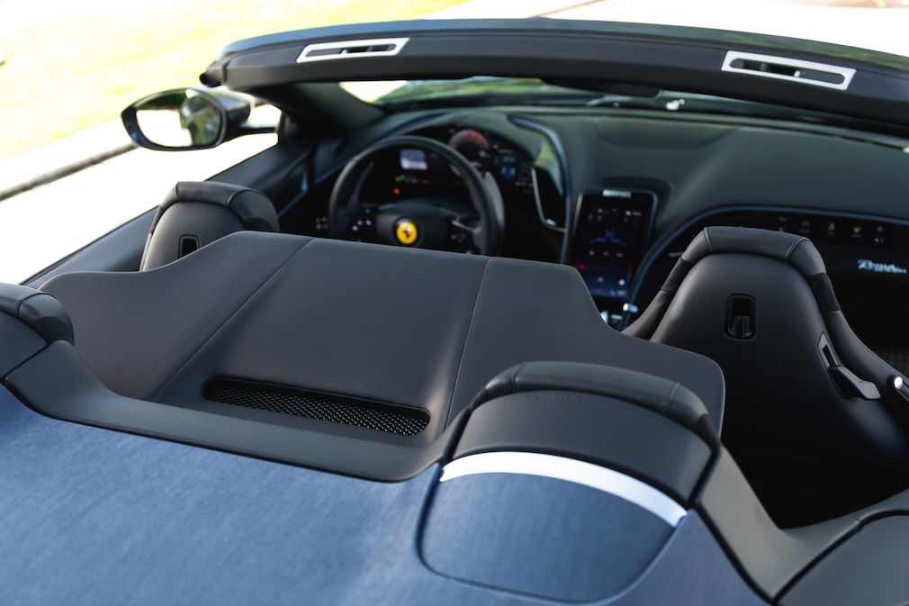 Ferrari Roma Spider