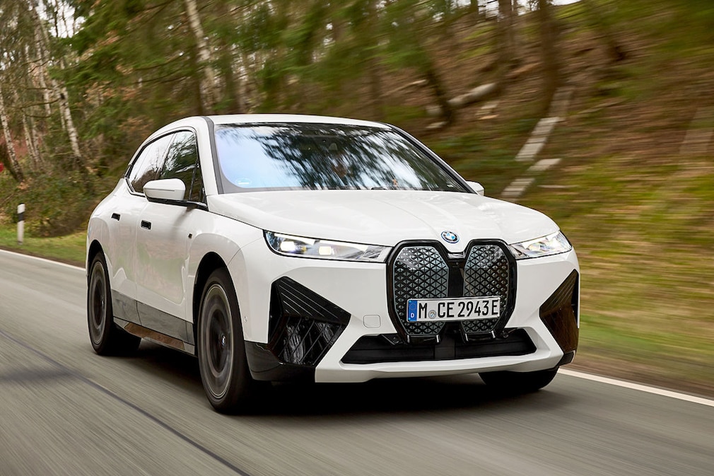 BMW iX M60
