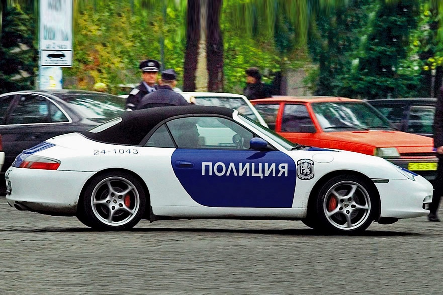 Starke Polizei-Autos