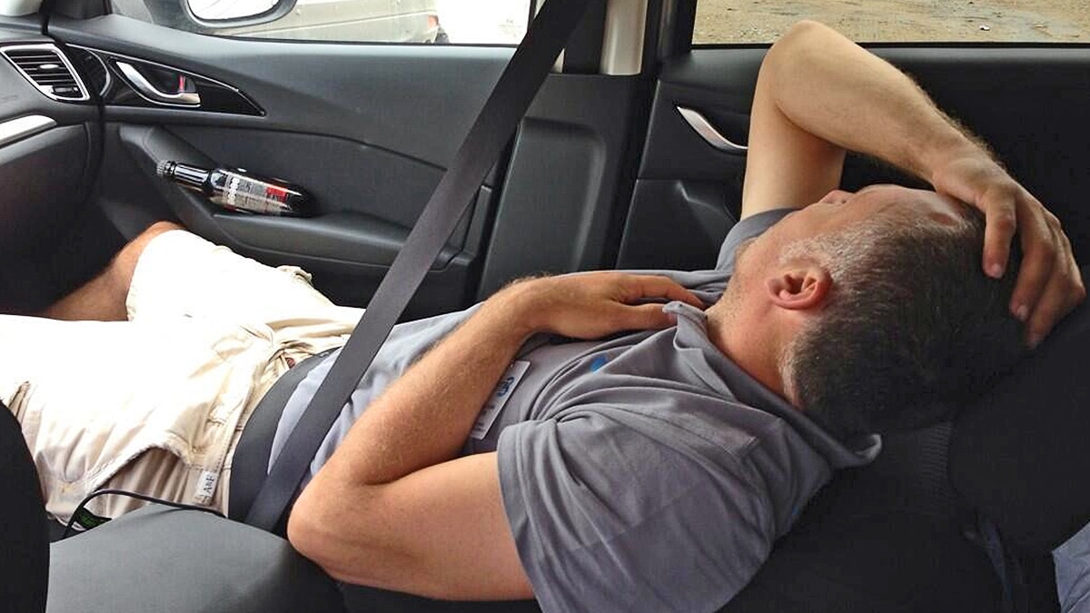 Ist es erlaubt im Auto zu schlafen? - Deutsche Anwaltauskunft