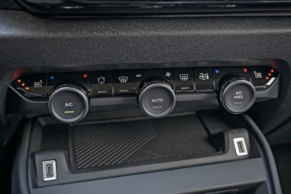 Citroën ë-C4 X