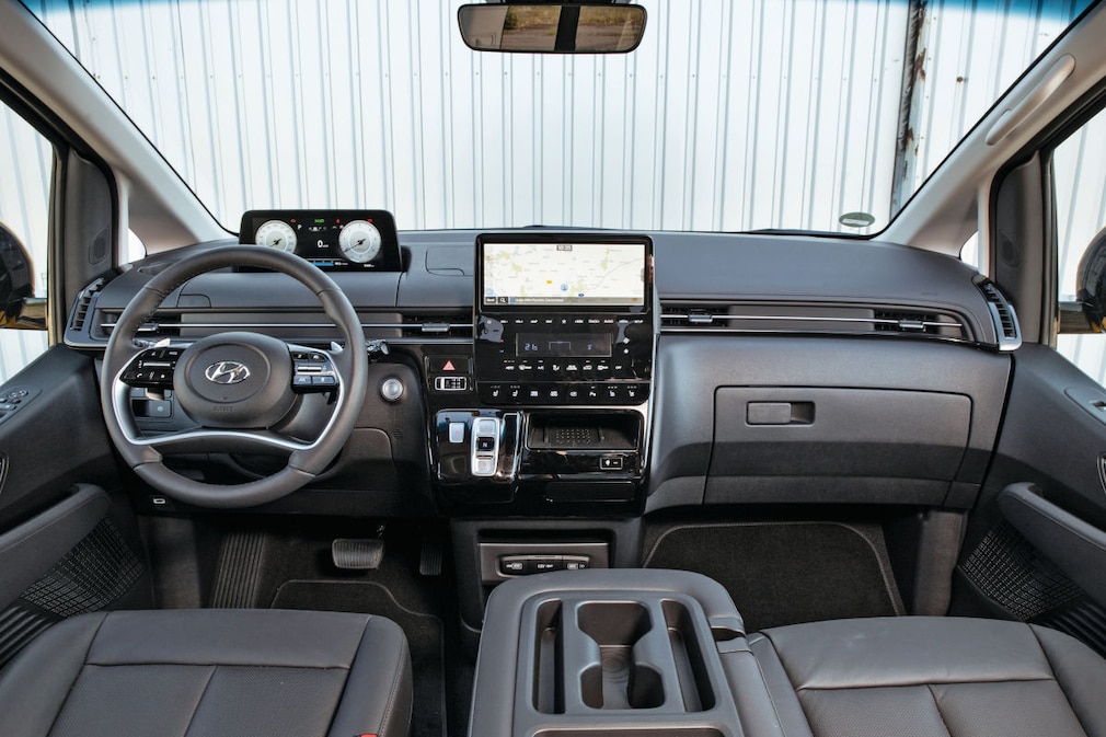 Hyundai Staria 2.2 CRDi