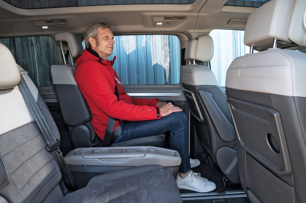 VW T7 Multivan 2.0 TDI