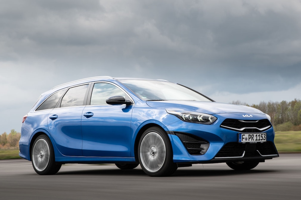 Skoda Octavia, Ford Focus, Kia Ceed: kompakte Kombis im Test - AUTO BILD