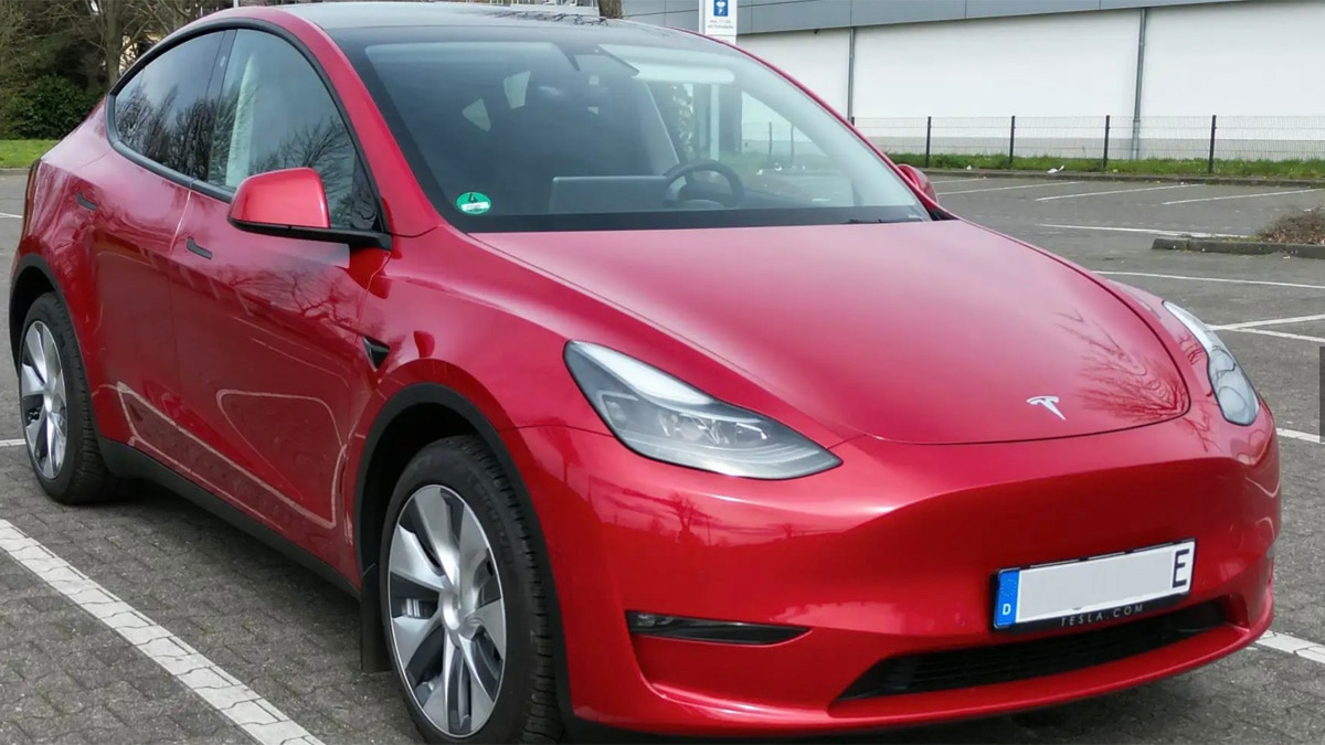 Tesla Model Y in Rot gebraucht kaufen - AutoScout24