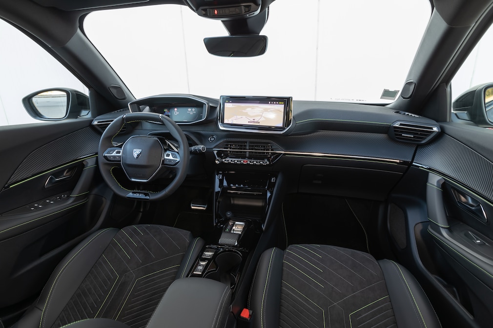 Peugeot e-2008