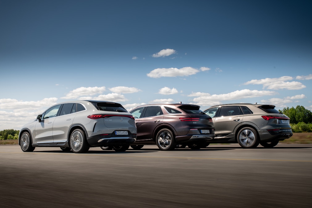 Audi Q8 e-tron 55 quattro Genesis Electrified GV70 Mercedes EQE 500 4Matic SUV