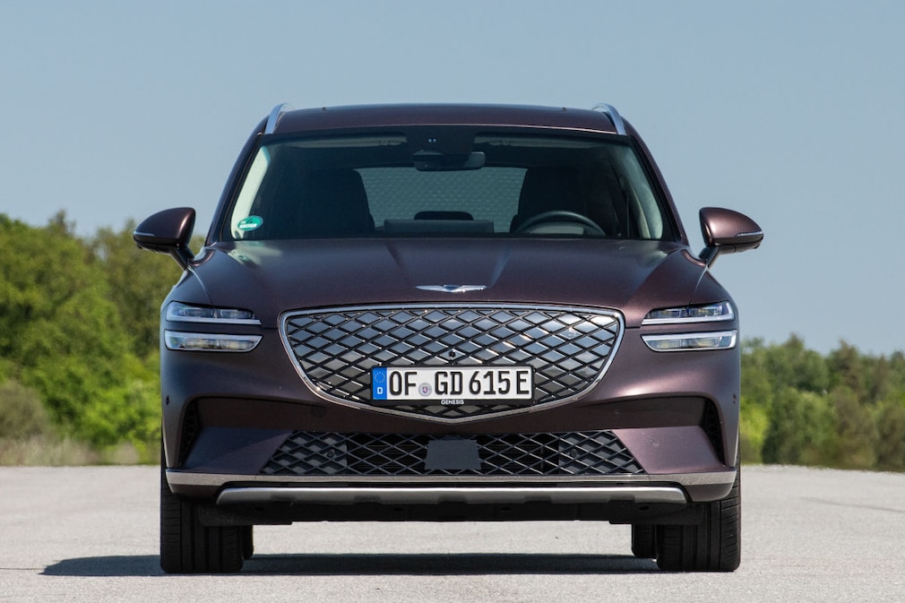 Genesis Electrified GV70