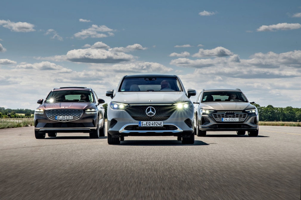 Audi Q8 e-tron 55 quattro Genesis Electrified GV70 Mercedes EQE 500 4Matic SUV