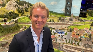 Nico Rosberg eröffnet den Ladepark im "MiWuLa"
