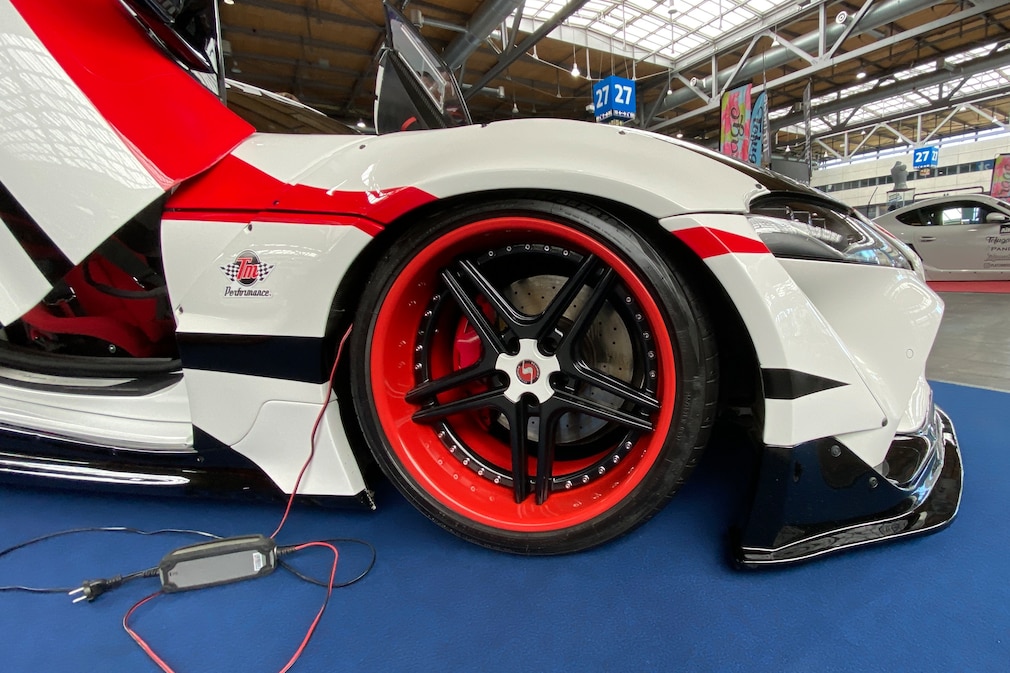 Toyota Supra Rocket Bunny mit TÜV