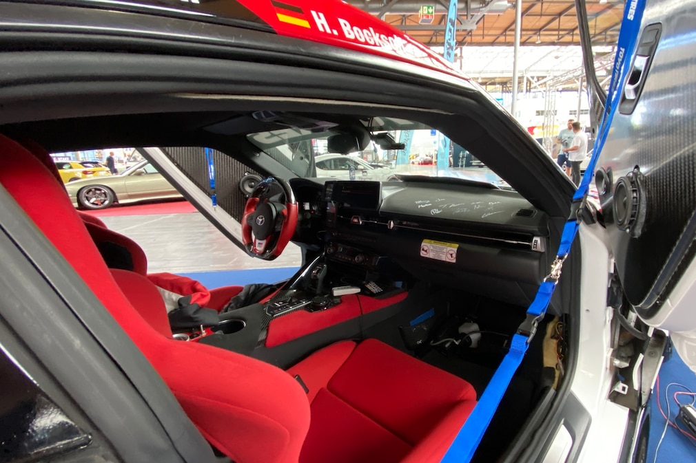 Toyota Supra Rocket Bunny mit TÜV