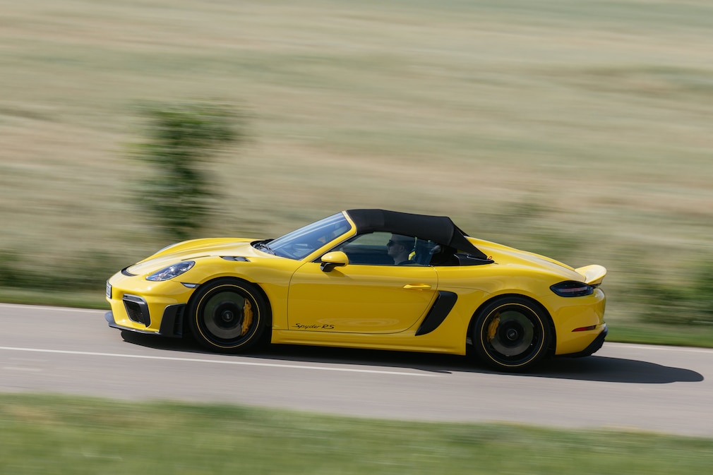 Porsche 718 Spyder RS