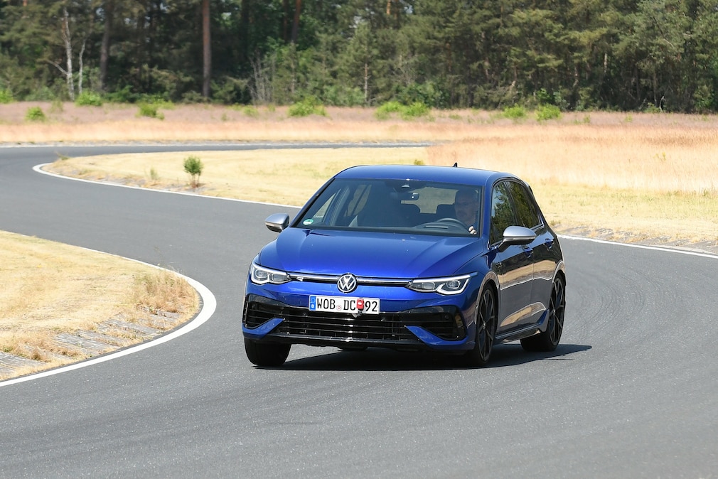 VW Golf R Performance