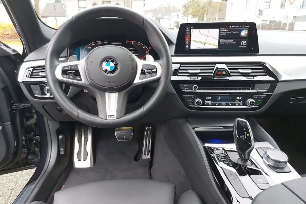 BMW M550i