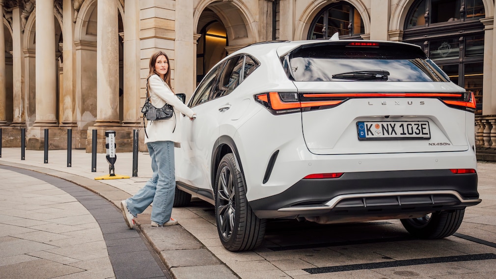Lexus NX 450h Lexus NX 450h