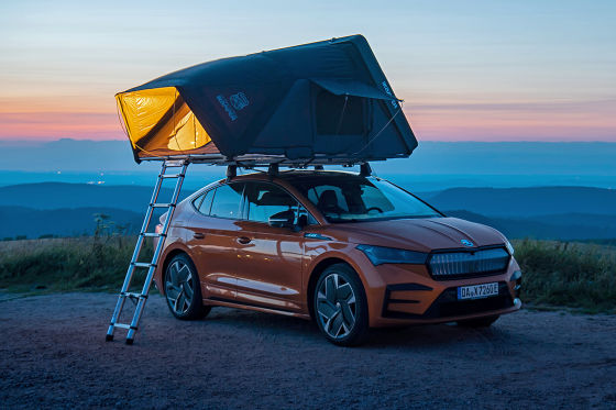 Skoda Enyaq iV RS mit Dachzelt: Camping mit dem E-Auto - AUTO BILD