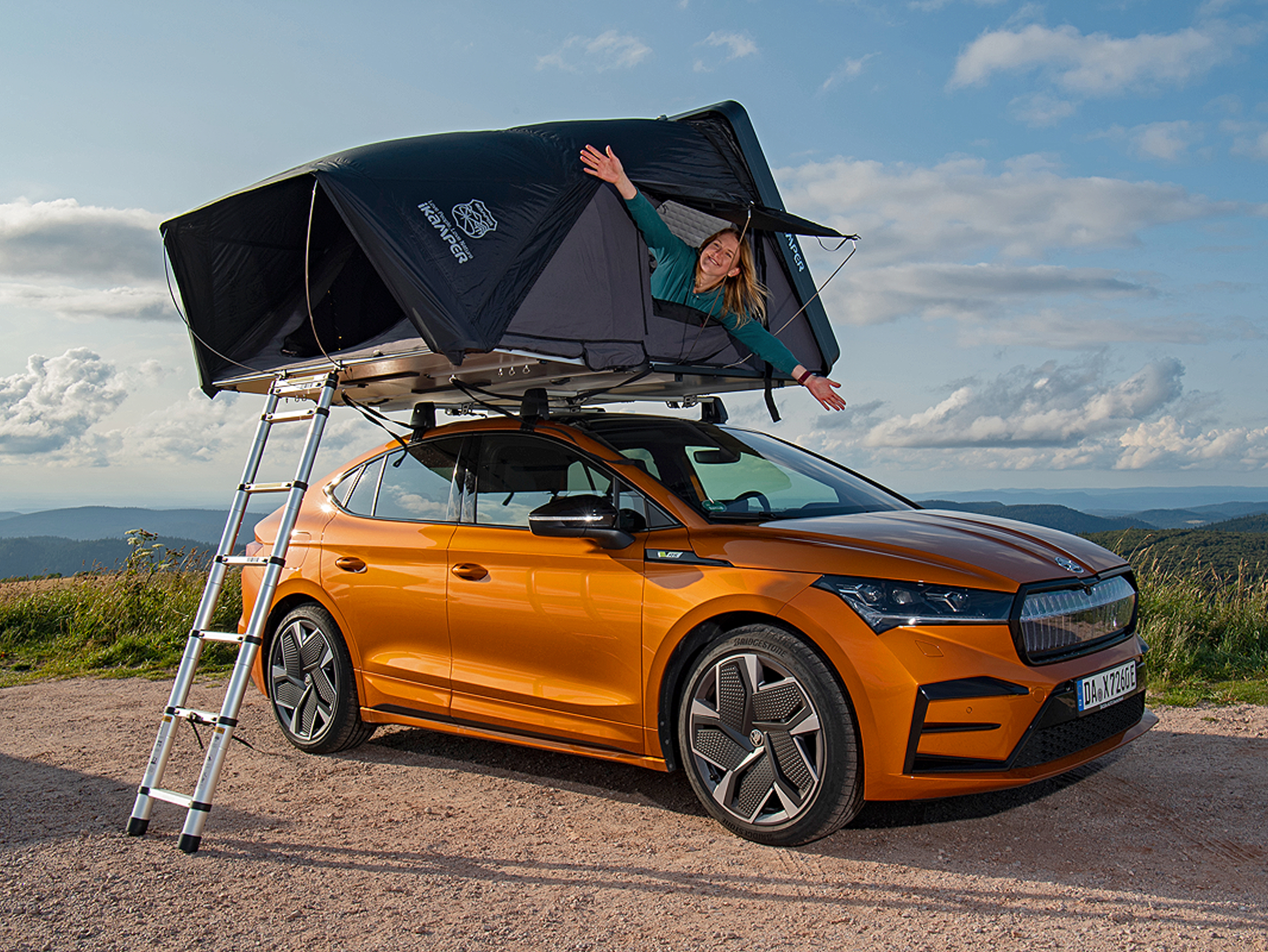 Skoda Enyaq iV RS mit Dachzelt: Camping mit dem E-Auto - AUTO BILD