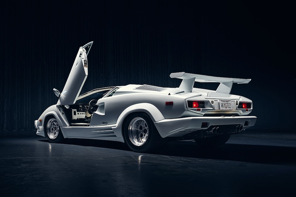 Lamborghini Countach 25th Anniversary - “The Wolf of Wall Street”