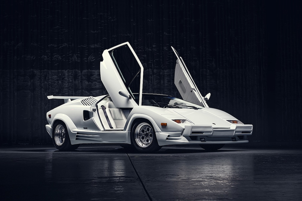 Lamborghini Countach 25th Anniversary - “The Wolf of Wall Street”