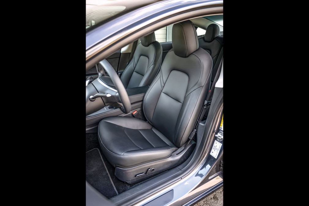 Tesla Model 3 Performance