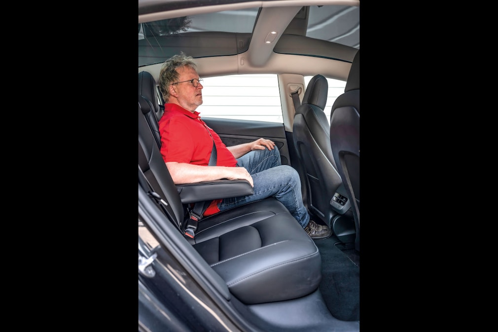 Tesla Model 3 Performance