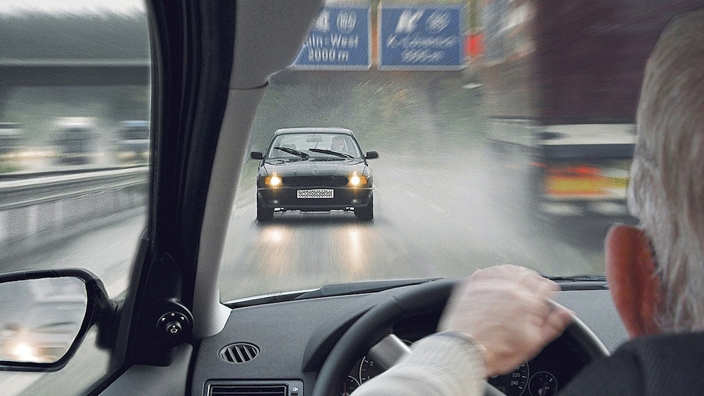 Geisterfahrer auf der Autobahn unterwegs