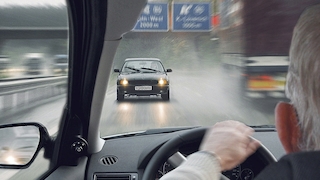 Geisterfahrer auf der Autobahn unterwegs