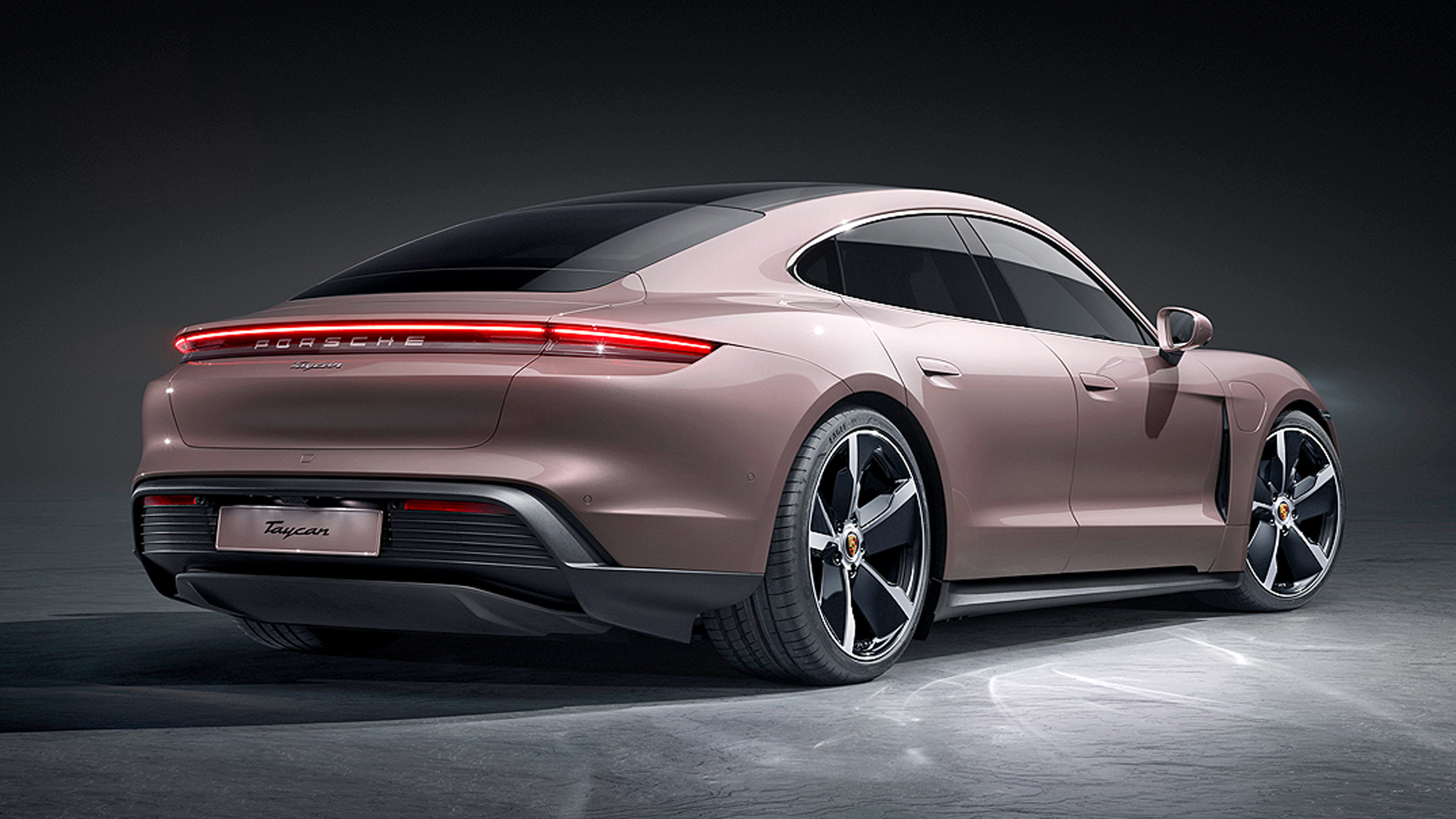 Porsche Taycan im Leasing AUTO BILD