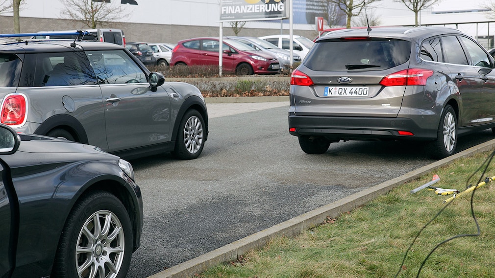 Was Kostet Gegen Die Fahrtrichtung Parken www.autobild.de