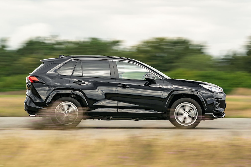 Suzuki Across 2.5 PHEV
