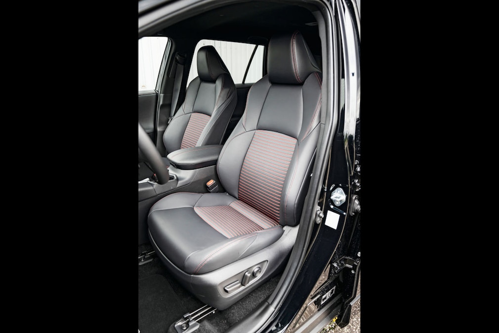 Suzuki Across 2.5 PHEV