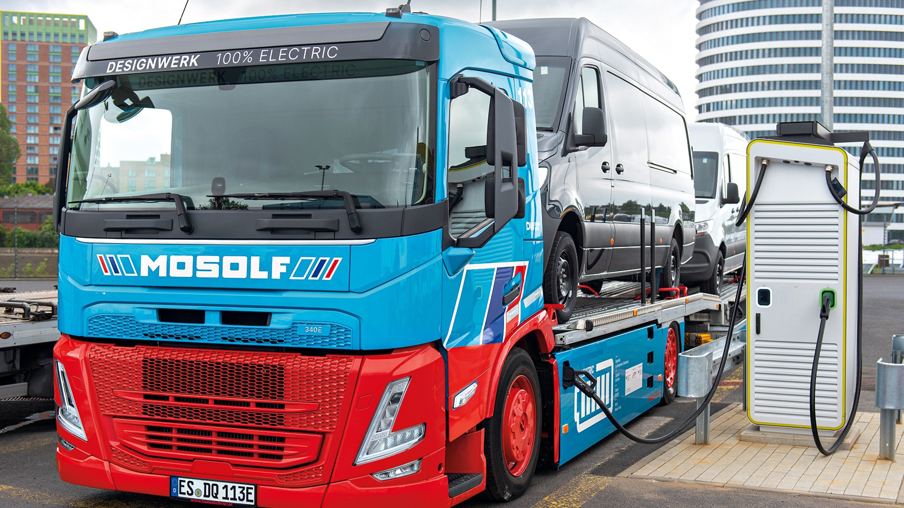 Neue-Trucks-Laden-auf