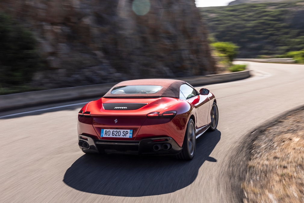 Ferrari Roma Spider