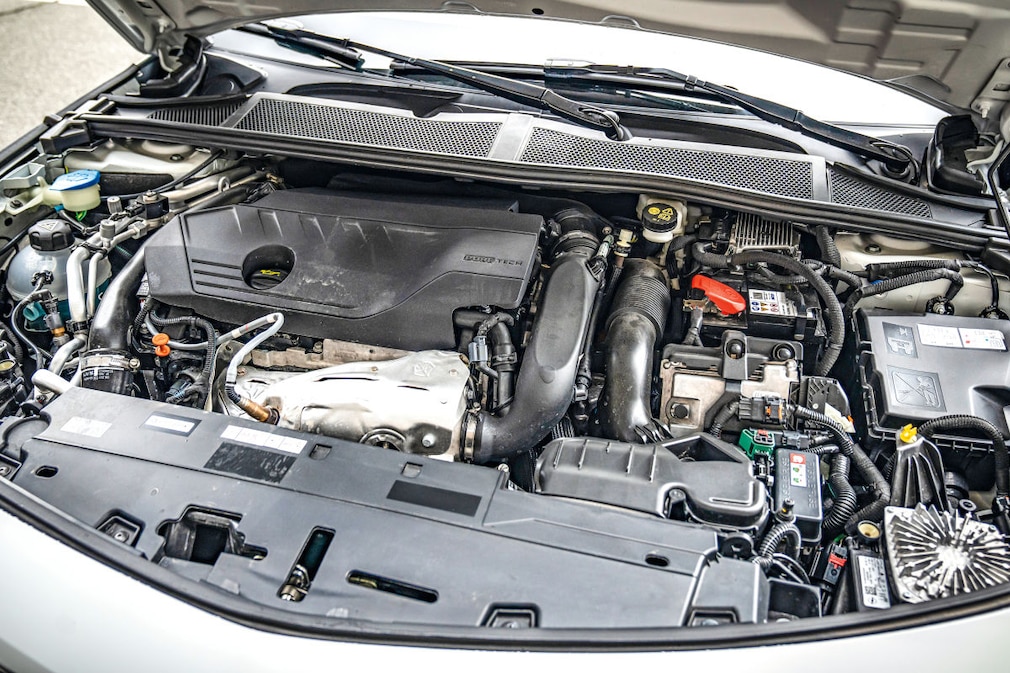 Opel Astra Sports Tourer GSe Hybrid 225