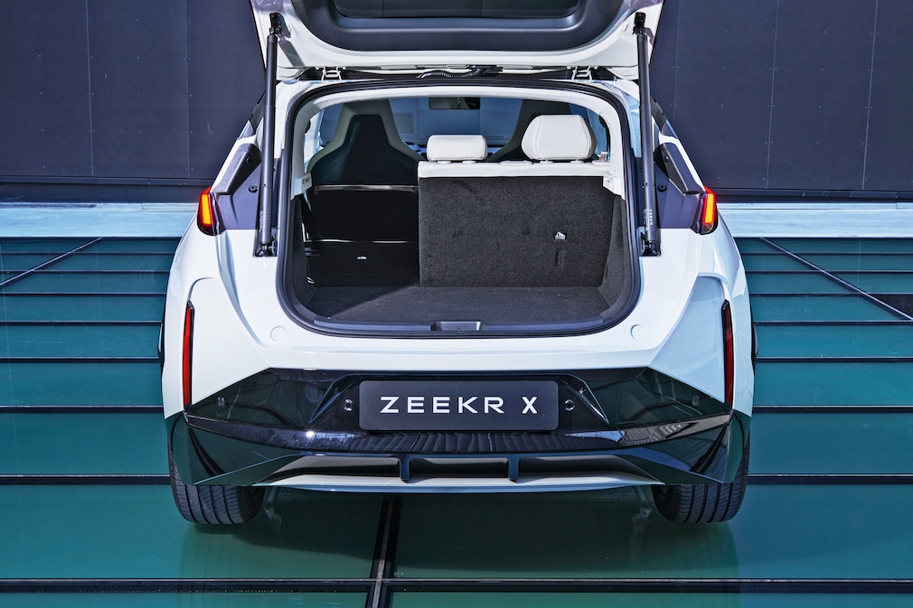 Zeekr X
