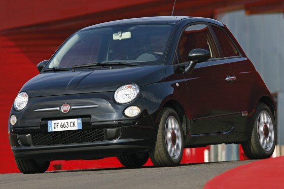 "Ich sehe ihm in die Augen und vergesse alles andere", meint Fernsehkoch Horst Lichter zum Fiat 500.