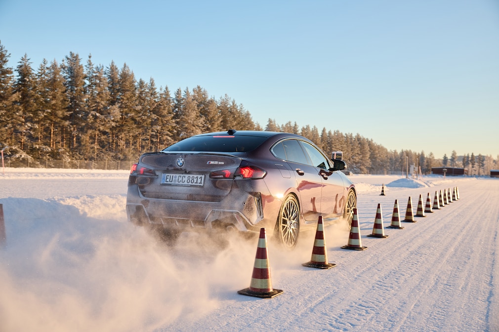 BMW macht Notbremsung auf Schnee