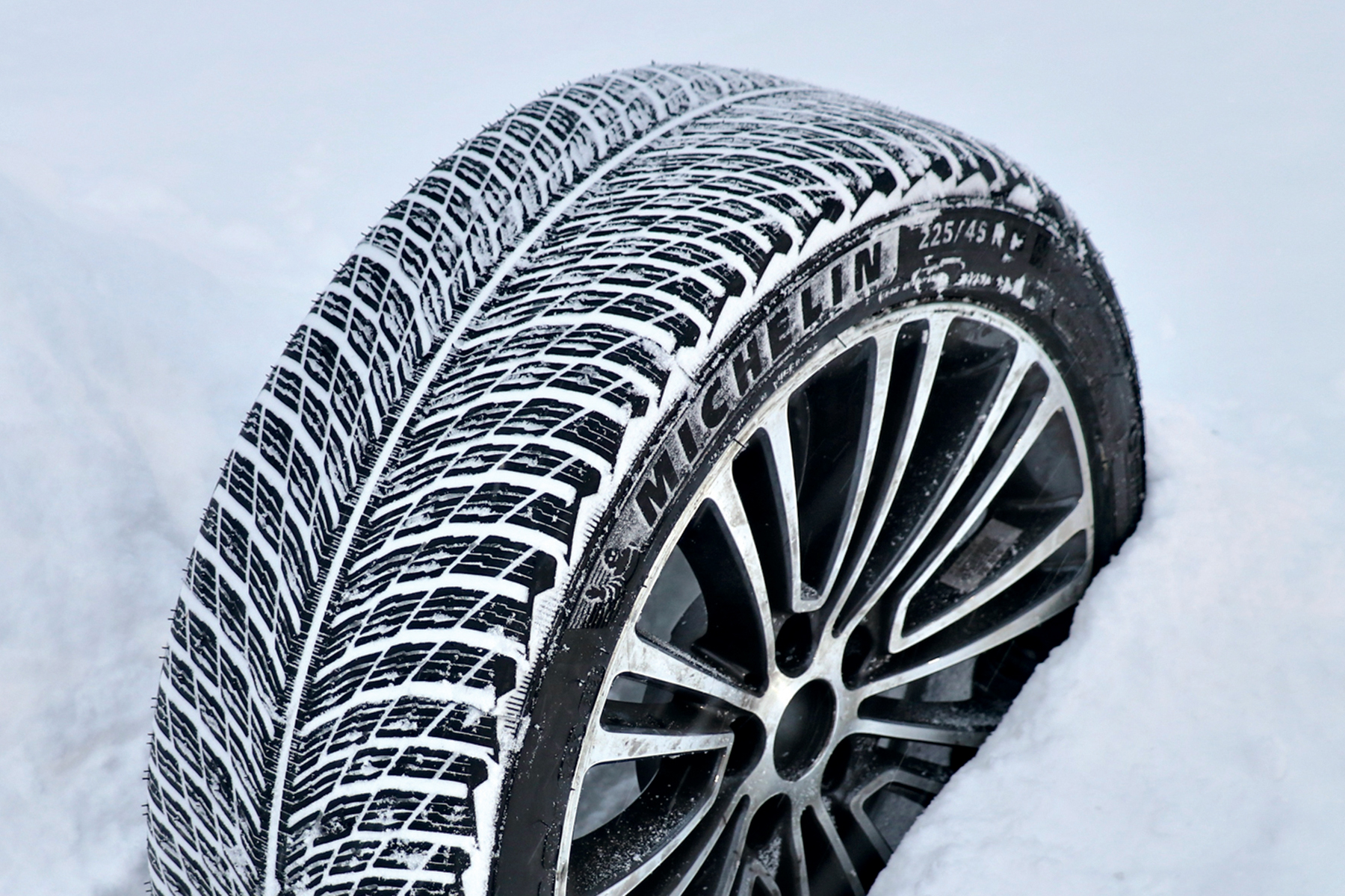 Winterreifen-Test 2023: 225/45 R 18 - AUTO BILD