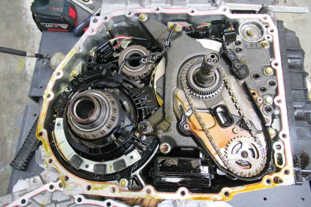 Peugeot 3008 Hybrid4: Acht-Stufen-Getriebe