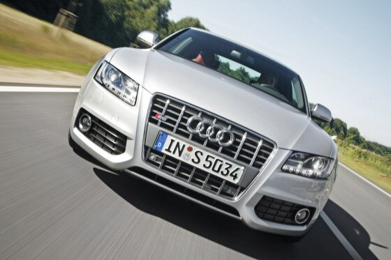 In engen Radien bleibt der S5 spurtreu wie die Eisenbahn.