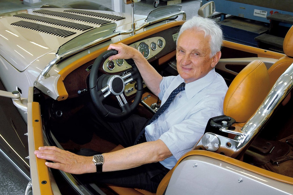Autobau im Osten