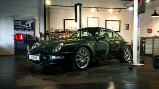 Porsche 911 (993) Carrera 4