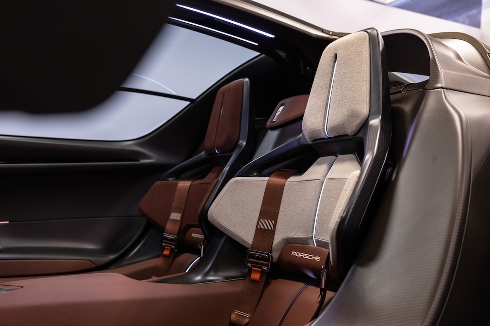 Porsche Mission X