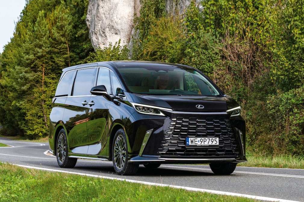 Lexus LM 350h